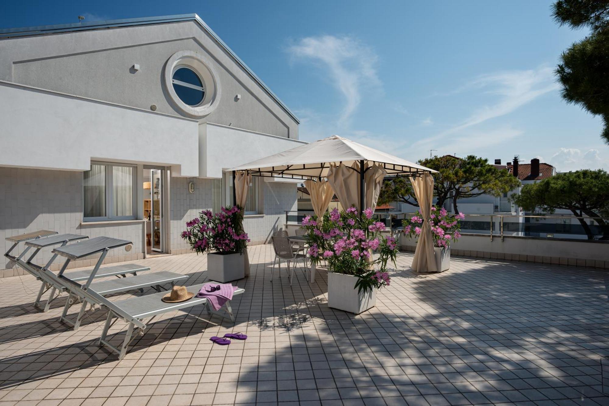 Dante 124 | Appartamenti A Riccione Exteriér fotografie